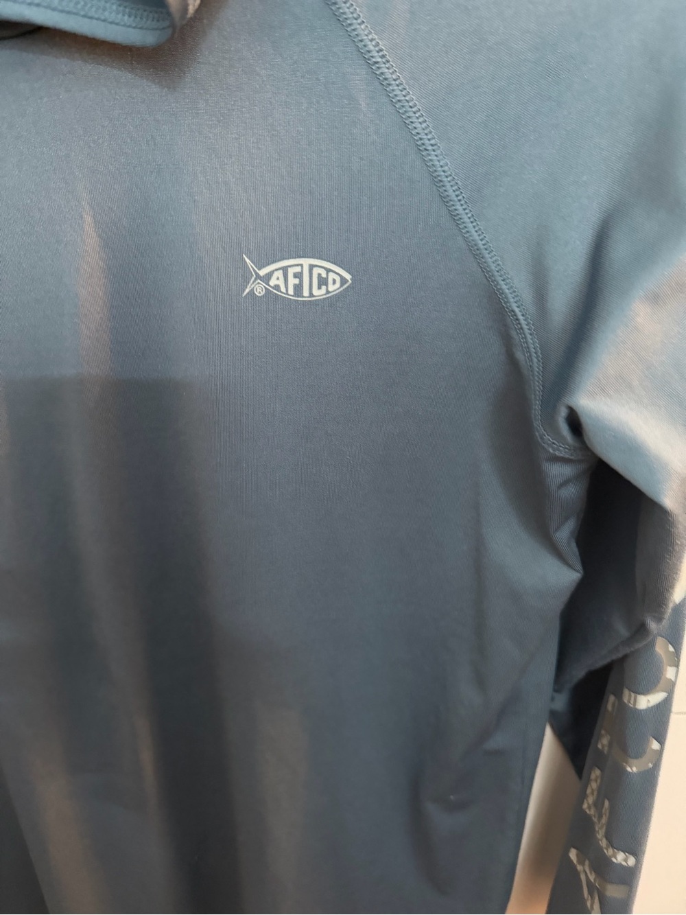 AFTCO Boys Shirts/ Excellent Condition - Picture 5 of 8